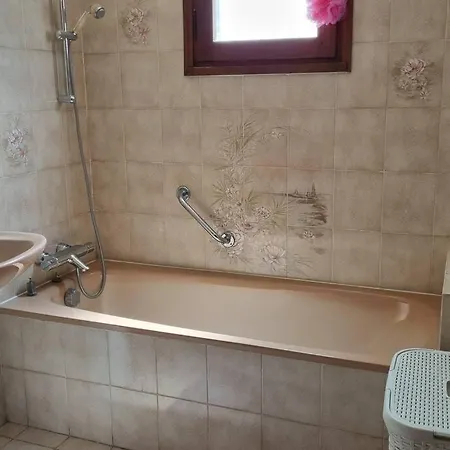 Holiday home Maison Rez De Jardin 2 A 4 Personnes Le Lavandou